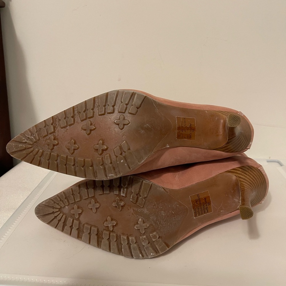 2/$50 COLIN STUART Mauve Pointy Toe Lace-Up Suede Booties, Size 10 - Picture 6 of 10